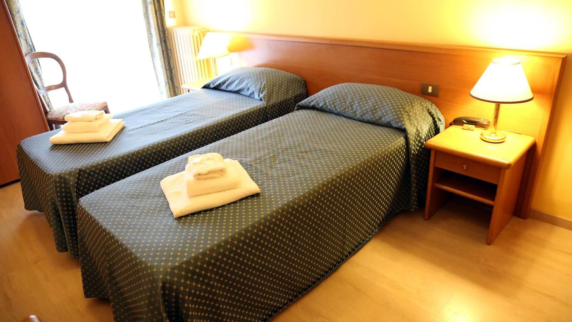 Hotel Casa Rossa Montecatini Terme Exteriör bild